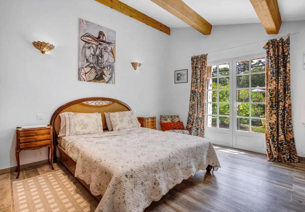 Domaine L'Helion Bed & Breakfast Taradeau Exterior photo