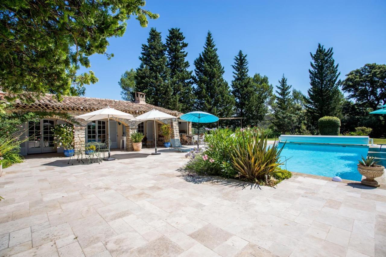 Domaine L'Helion Bed & Breakfast Taradeau Exterior photo