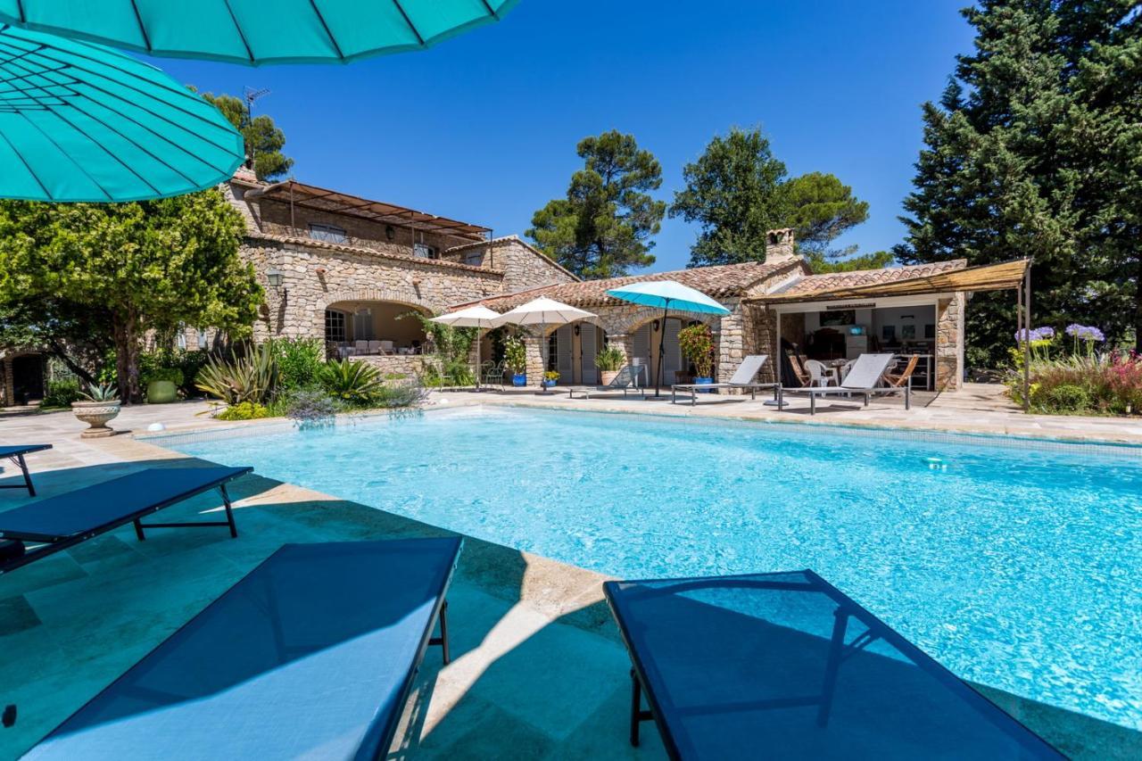 Domaine L'Helion Bed & Breakfast Taradeau Exterior photo